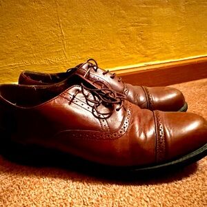 Men’s leather Oxford shoe